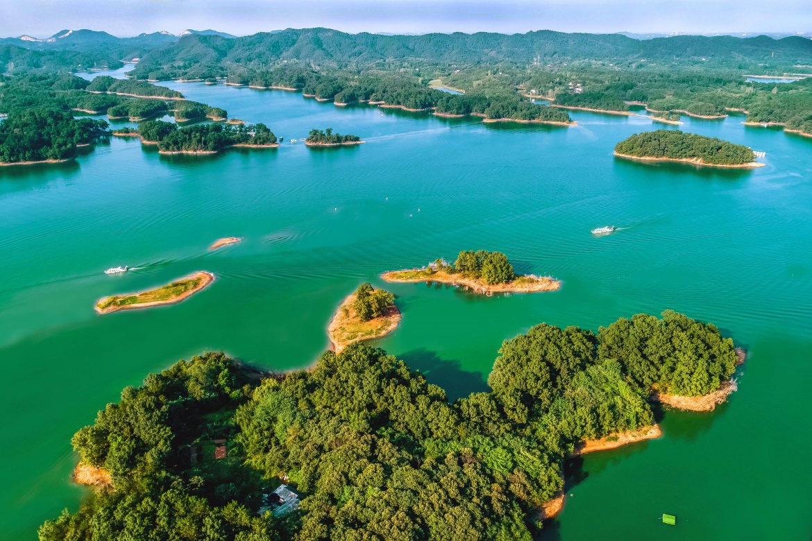 South Bay Lake
